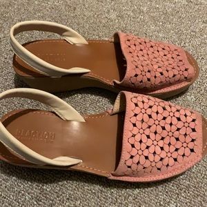Kenneth Cole Sandals